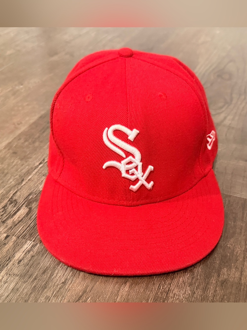 9fifty Red Chicago Sox Fitted Cap with White Logo